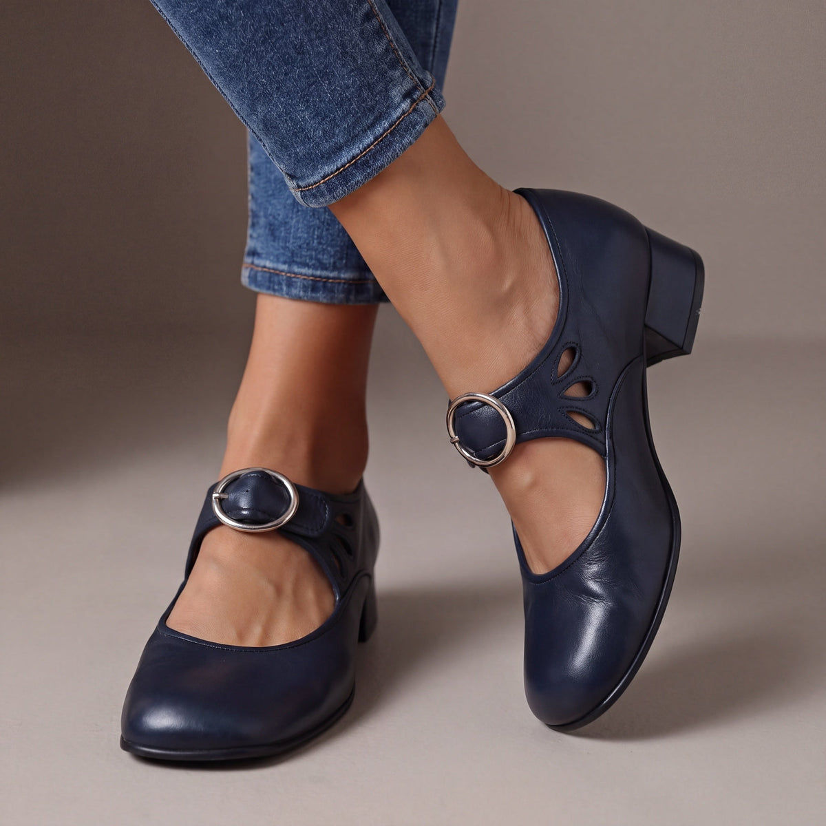 Roserow | Women’s Cushioned Everyday Sandals