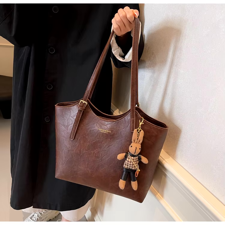 Roserow | Women’s Large Teddy Charm Tote Bag
